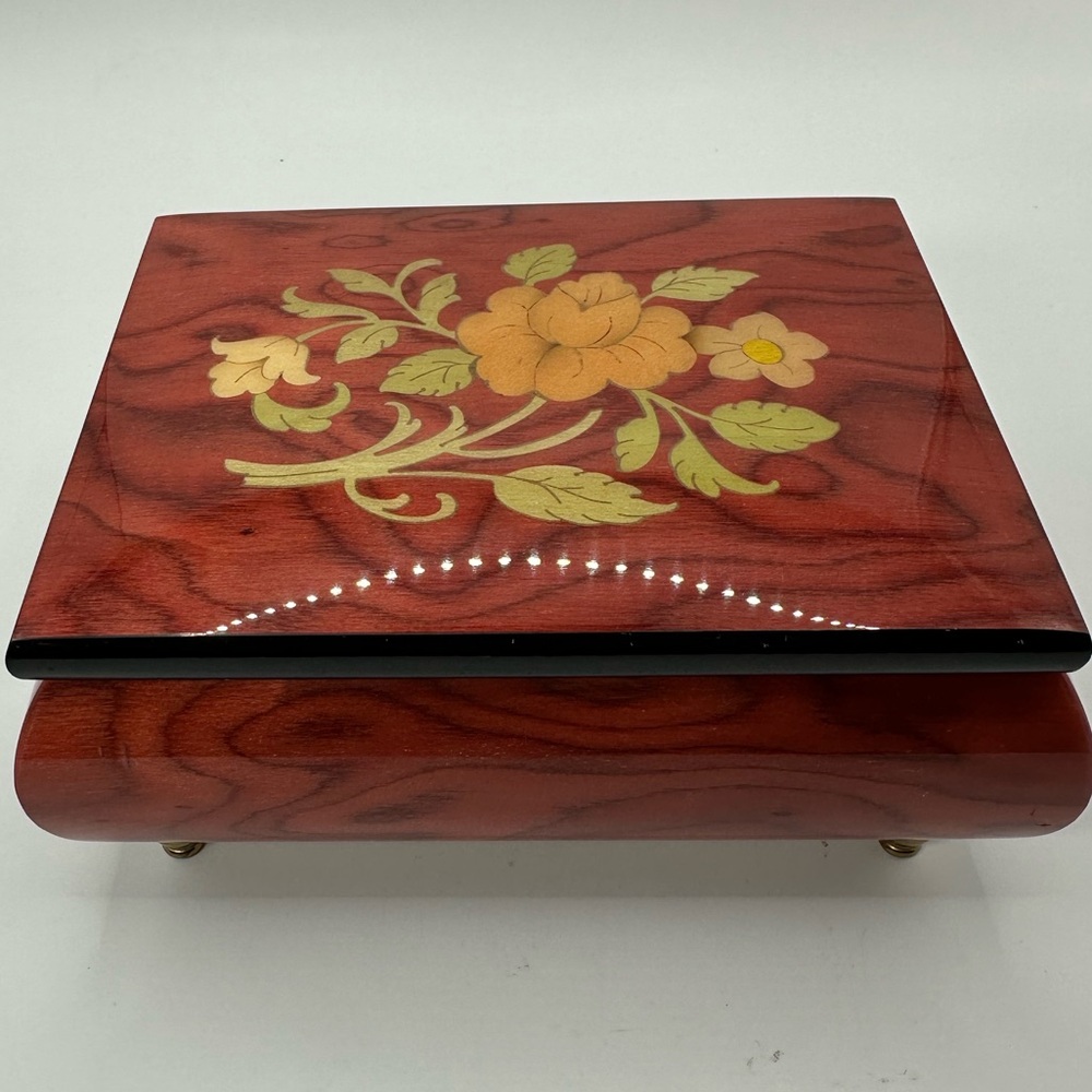 Romance Eine Kleine Nachtmusik Allegro Sorrento Inlaid Music Box